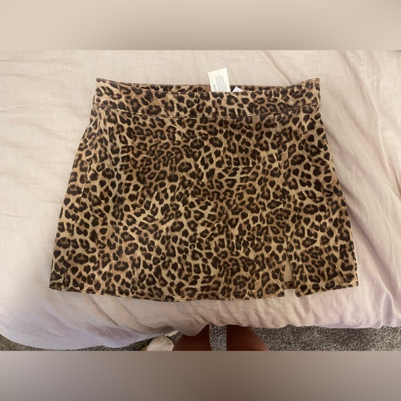 American Eagle Outfitters Leopard Print skort/skirt - Picture 3 of 5